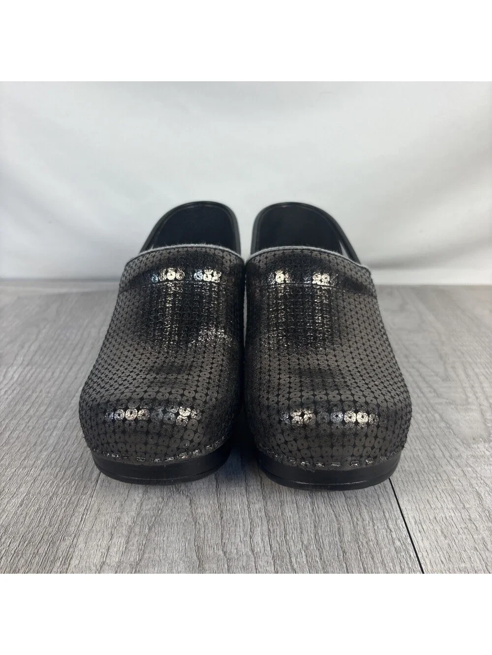 Dansko pre owned